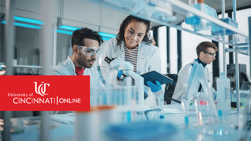 Medical Laboratory professionals working together in a laboratory - University of Cincinnati Online
